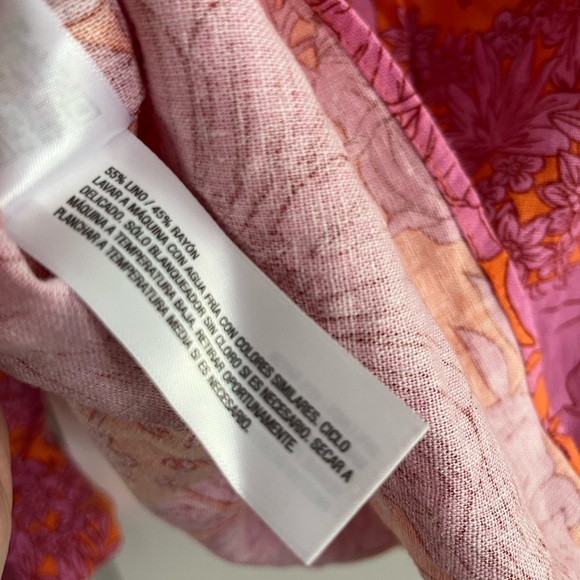 Universal Threads Button Down Top - Picture 5 of 5